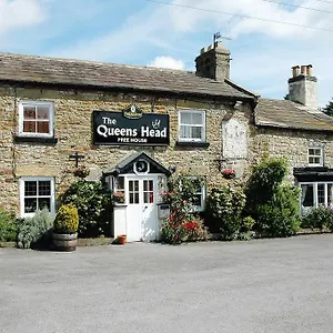 Queens Head イン